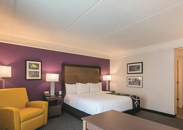 La Quinta By Wyndham Atlanta Alpharetta Hotel