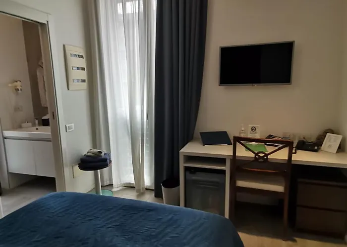 Hotel con piscina a Viserba Di Rimini