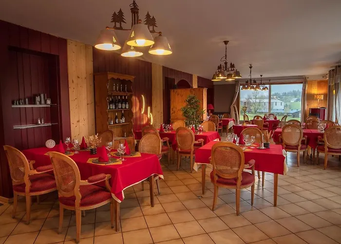 Hôtel Restaurant Le Gai Pinson Les Rousses