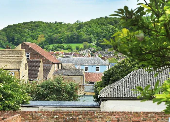 Wotton-under-Edge Hotels
