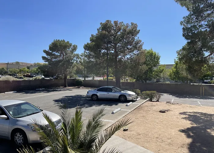 Palms Inn & Suites Palmdale