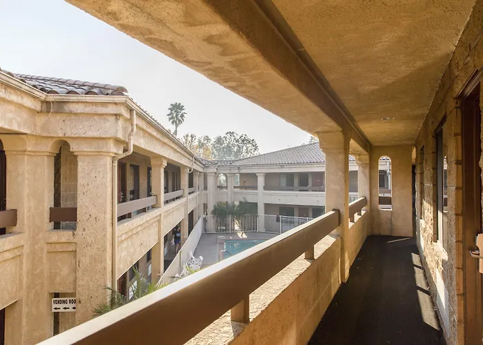 Premier Inns Thousand Oaks