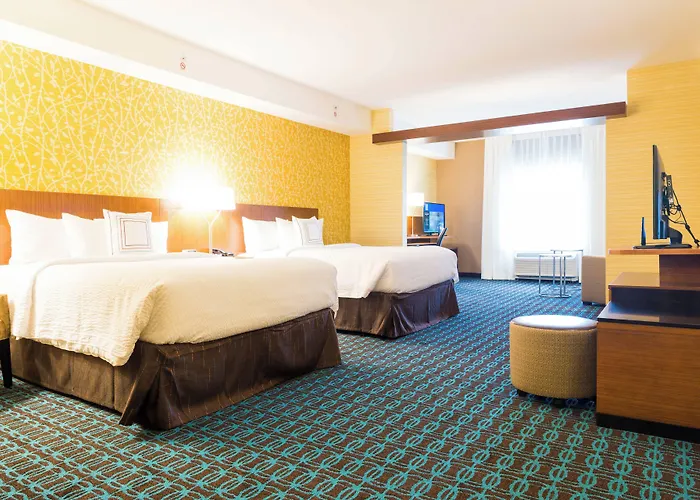 Fairfield Inn & Suites By Marriott Dickson