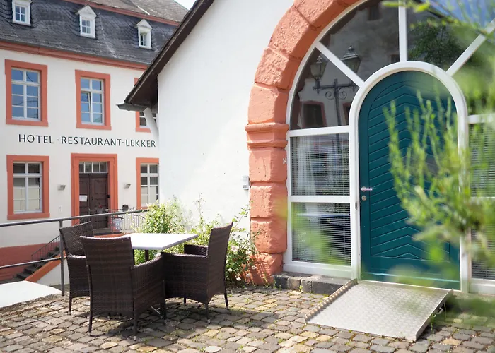 Hotels in Neumagen-Dhron