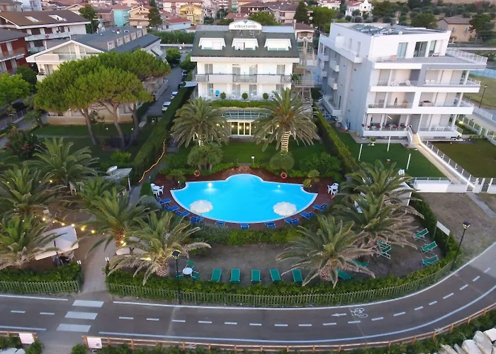 Hotel Ambasciatori Pineto