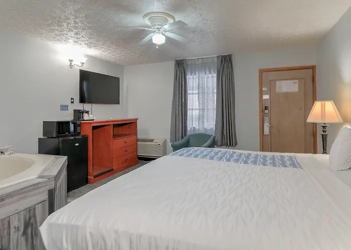 Belle Aire Motel - Downtown Convention Center - Gatlinburg