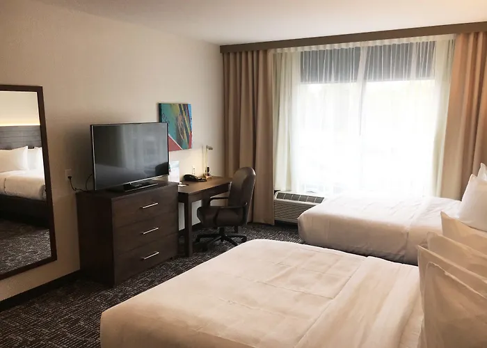 Gundersen Hotel & Suites La Crosse