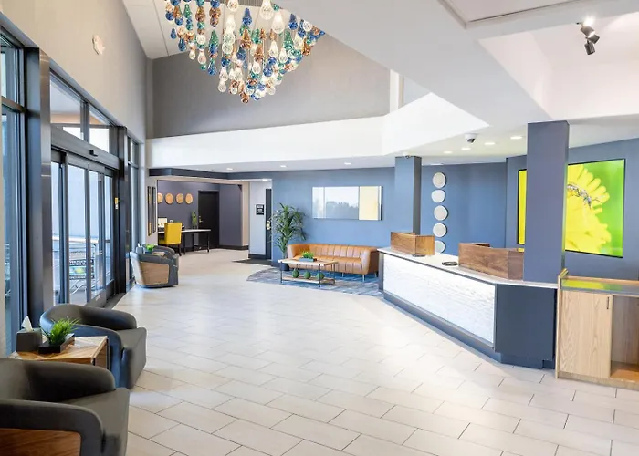 Canyonville Hotels