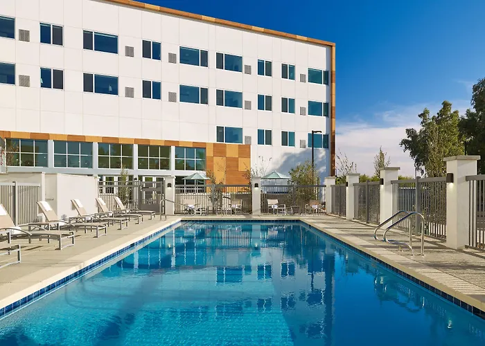 Element By Marriott Palmdale Hotel