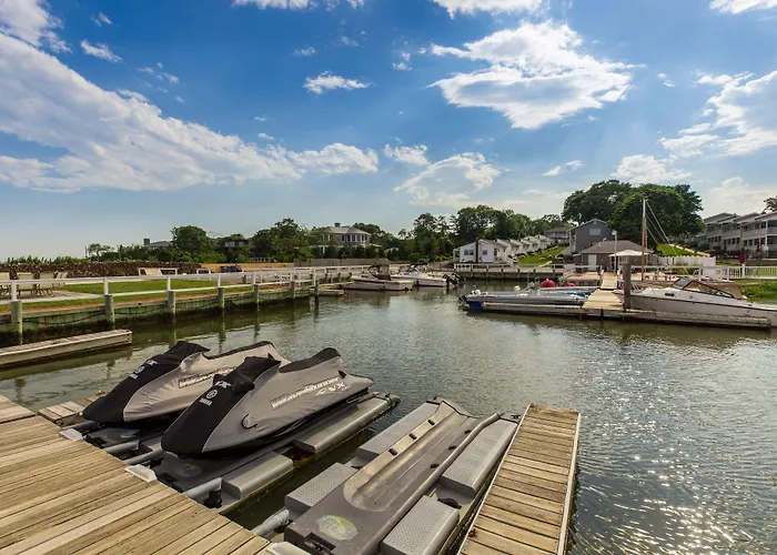 Colonial Shores Resort Hampton Bays