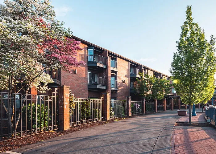 Century Hotel Tualatin
