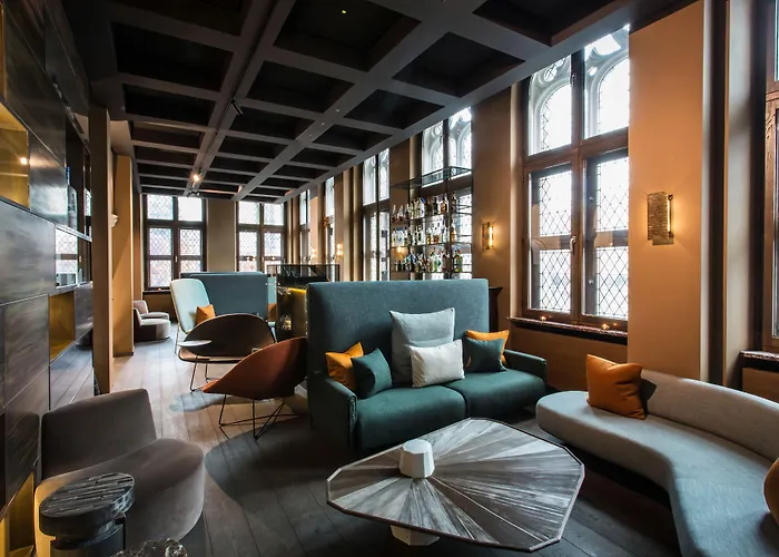 Hotel The Fourth - Tafelrond