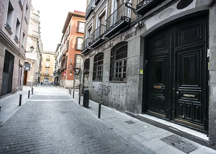 Hola Rooms Madri
