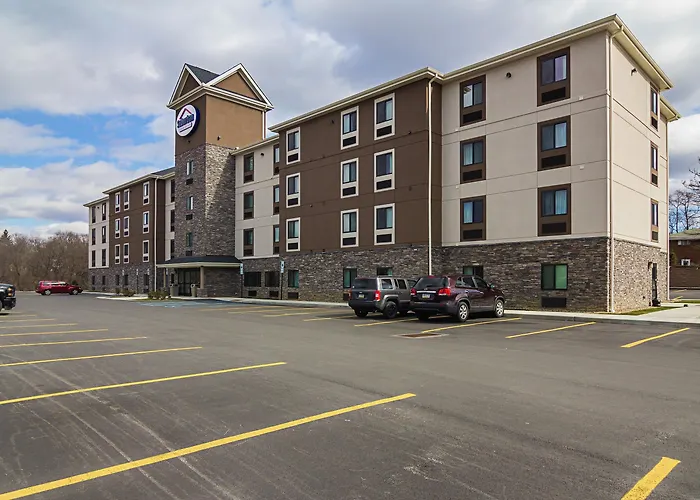 Monaca Hotels