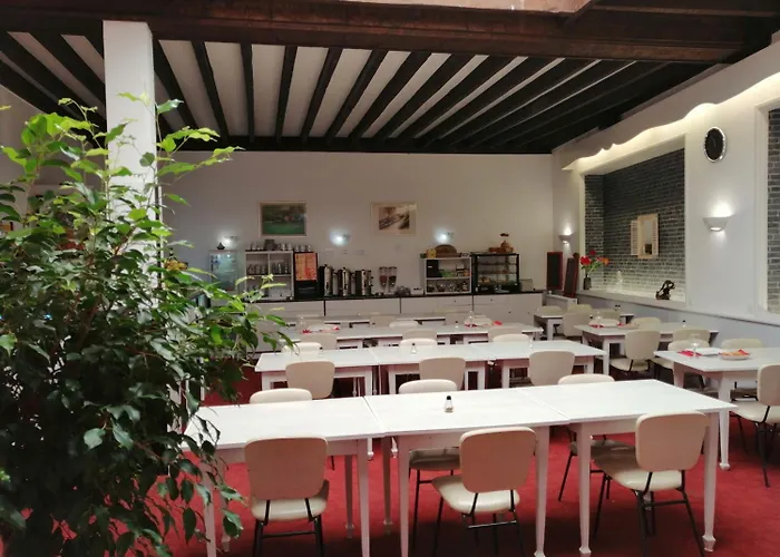 Hotel Moderne Vichy Soirée étape