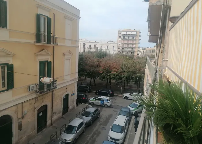 Hotel Travel&Living Trani