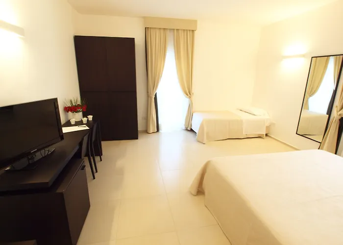 Vittoria Hotels
