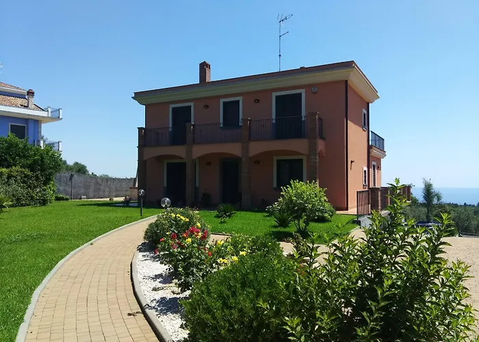 Villa Feluchia Tra Il Mare E Il Vulcano Acireale