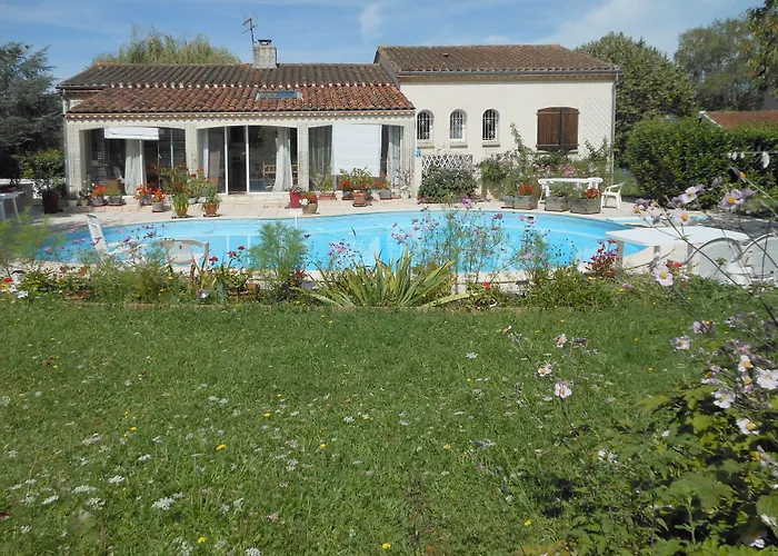 Bed and Breakfast Au Soleil D'Albi à Lescure-dʼAlbigeois