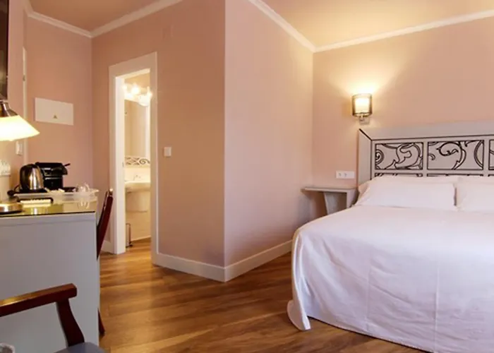Hostal Los Castañuelos Candeleda