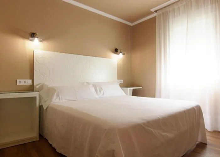 Hostal Los Castañuelos Candeleda