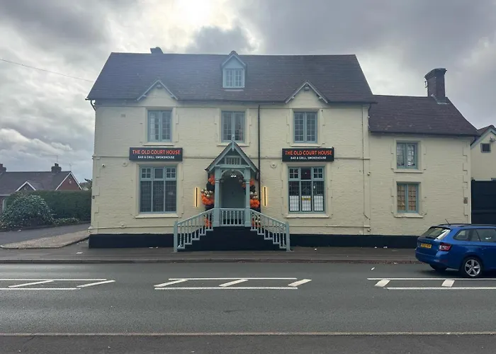 Kingswinford Hotels