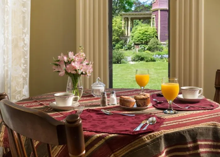 Rockland Talbot House Bed & Breakfast