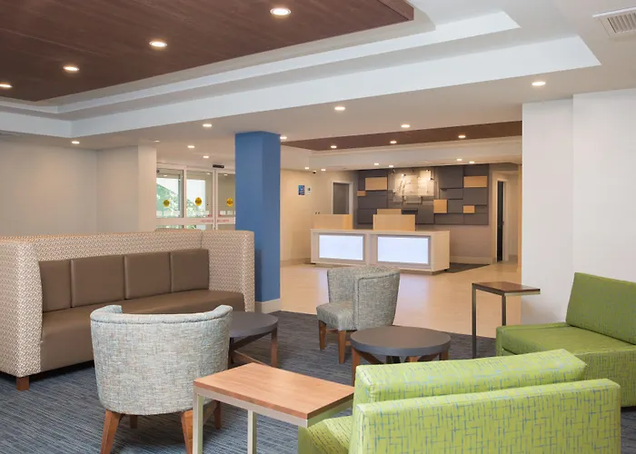 Holiday Inn Express Chelmsford By Ihg