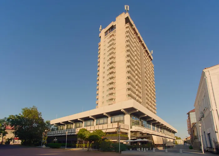 Hotel Cherno More Warna