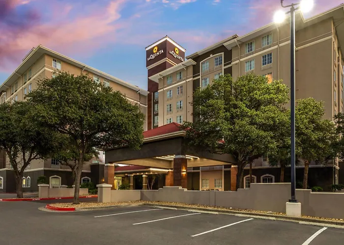 La Quinta By Wyndham San Antonio Airport