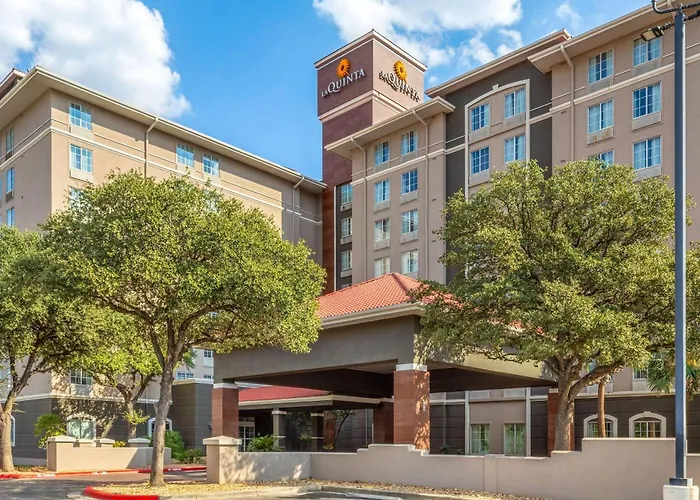La Quinta By Wyndham San Antonio Airport
