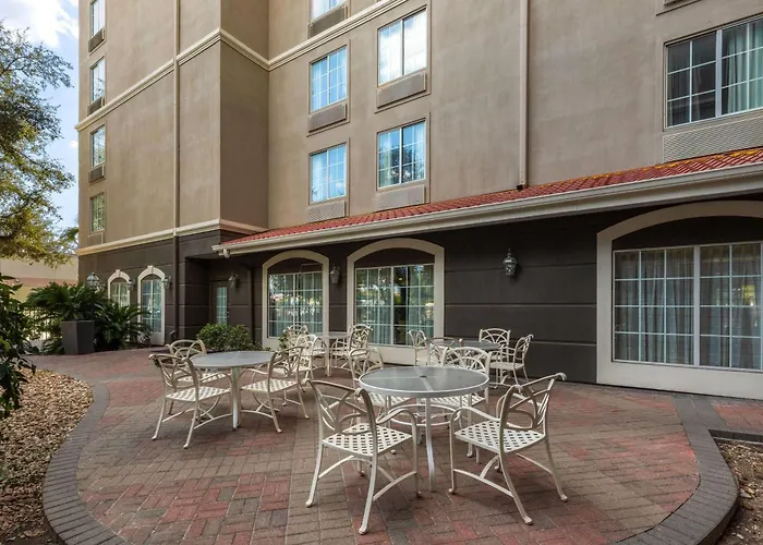 La Quinta By Wyndham San Antonio Airport