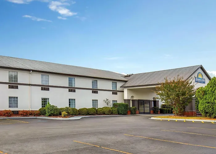 Days Inn By Wyndham Lincoln