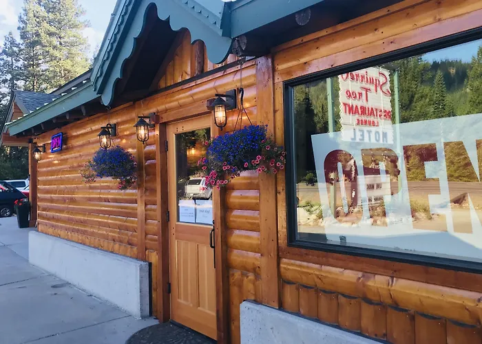 Squirrel Tree Resort Coles Corner