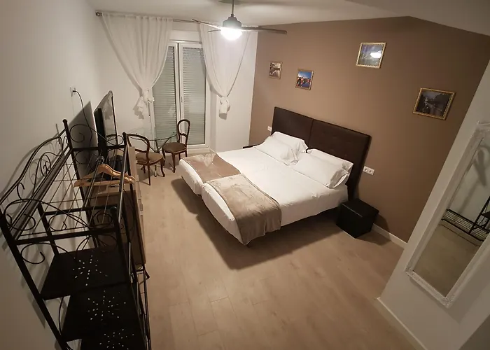 Hostal Puente de Hierro Logroño