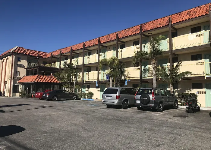777 Motor Inn Huntington Beach