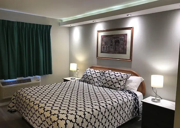 777 Motor Inn Huntington Beach