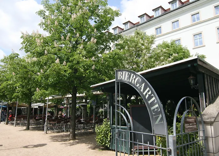 Hotel am Waldschlösschen - Das Original Dresden