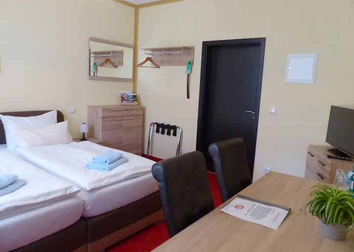 Hotels in Artern