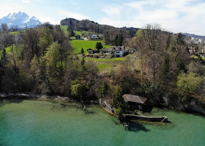Lake Villa Lotus Horw