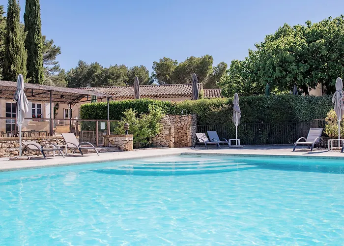 Saint-Cannat Hotels