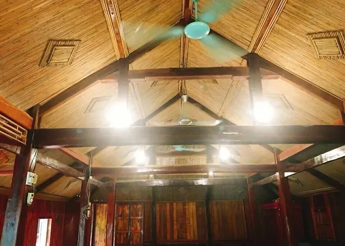 Mai Chau Hotels