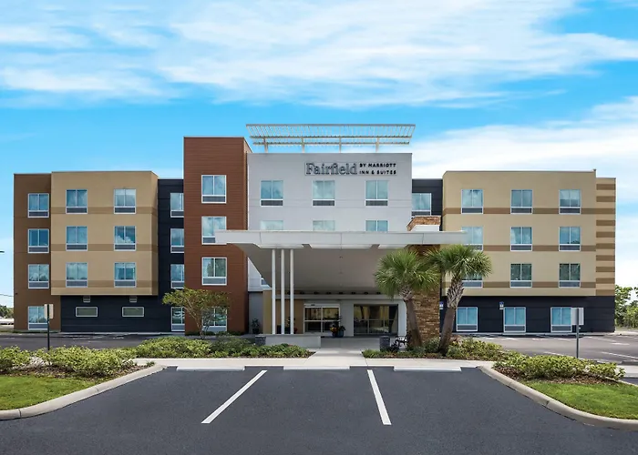 Brooksville Hotels