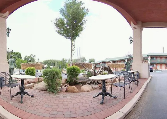 Quality Inn & Suites Manitou Springs At Pikes Peak