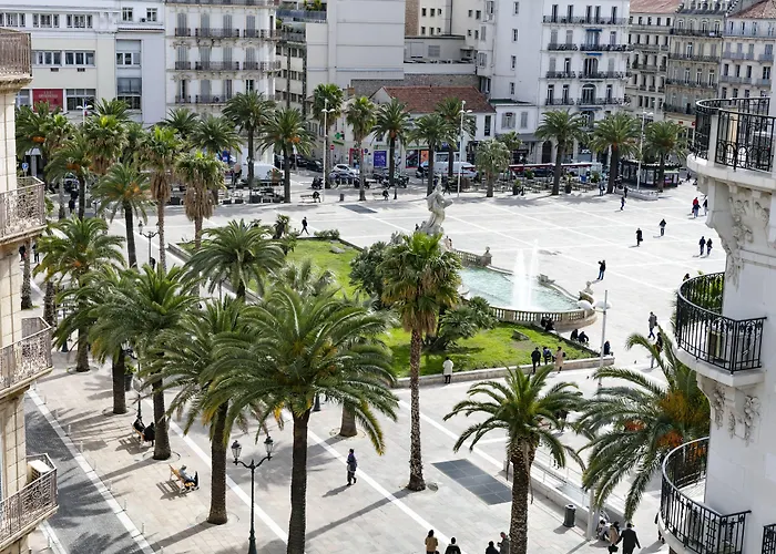 Toulon Hotels