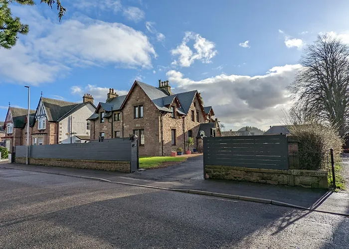 Cambeth Lodge