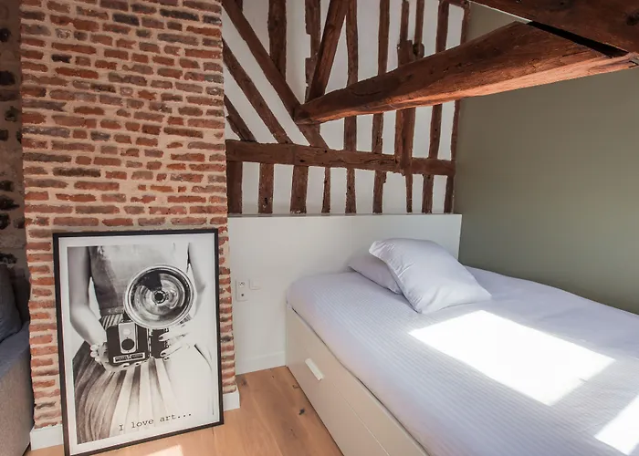 La Maison des Arts, Le Six Honfleur