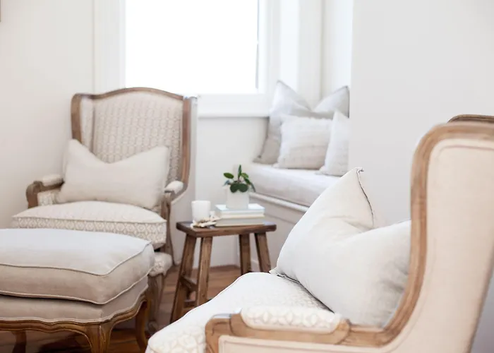 Port Fairy Hotels