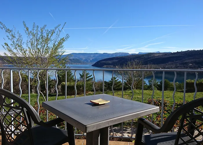 Hotel Les Cavalets Bauduen