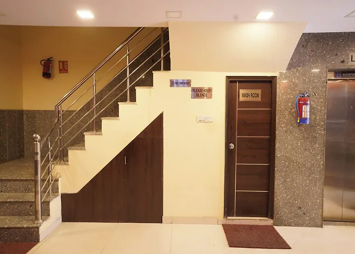 Hotel Tourist Palace